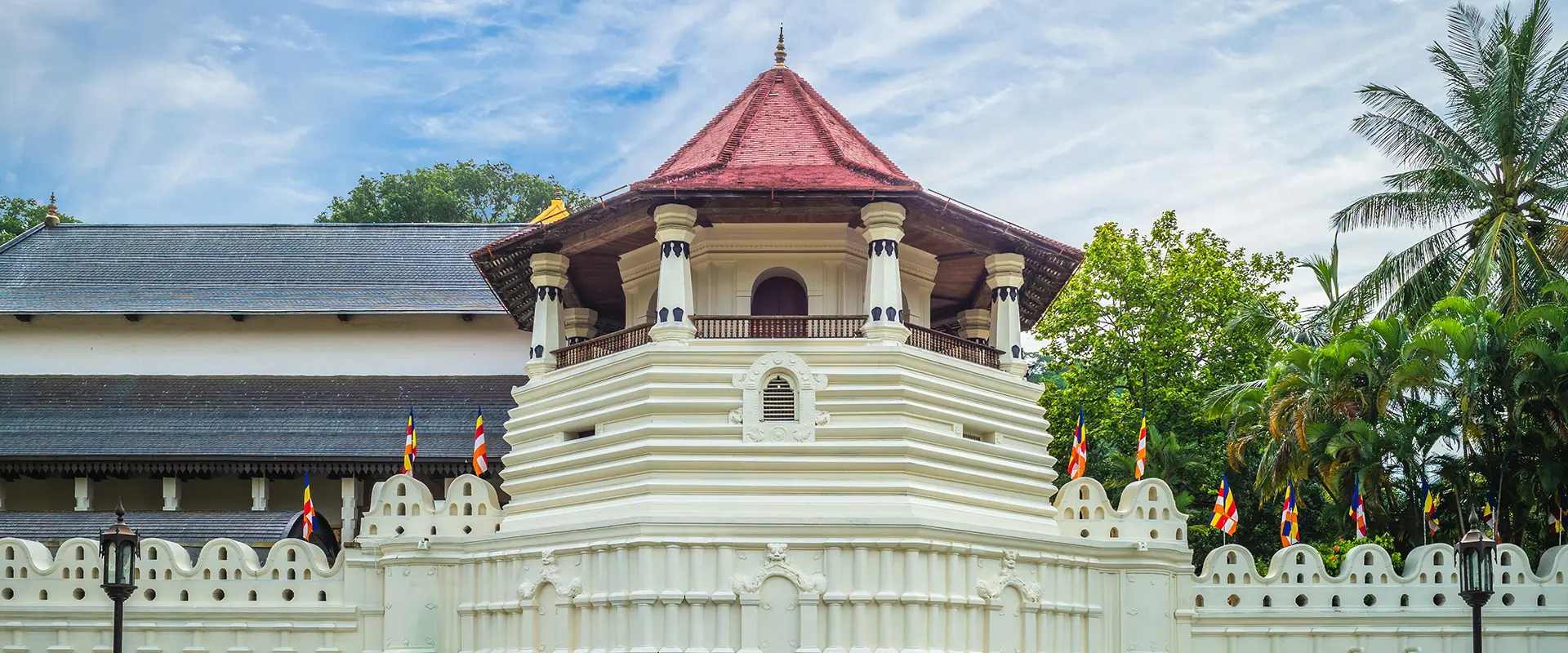 kandy-day-tour-from-galle-temple-of-the-tooth